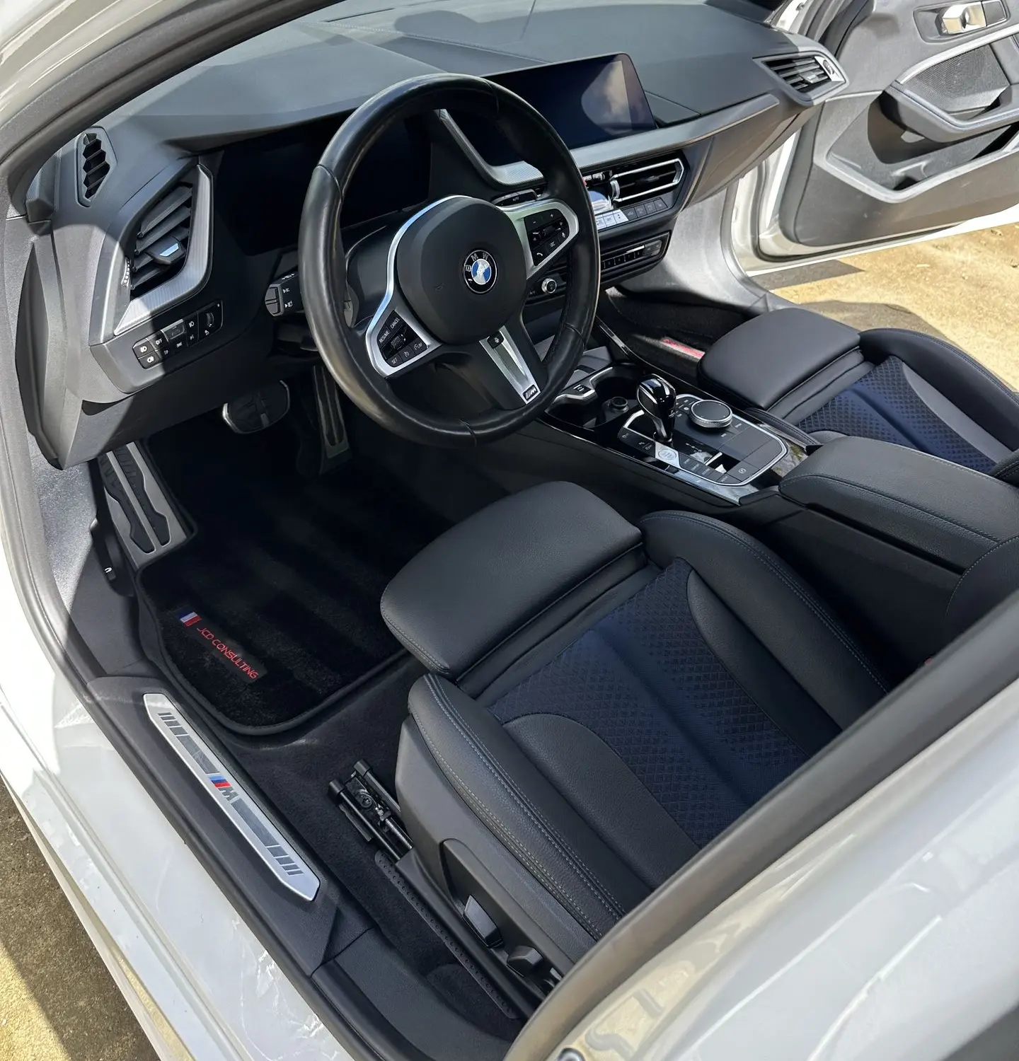 Intérieur de voiture propre
